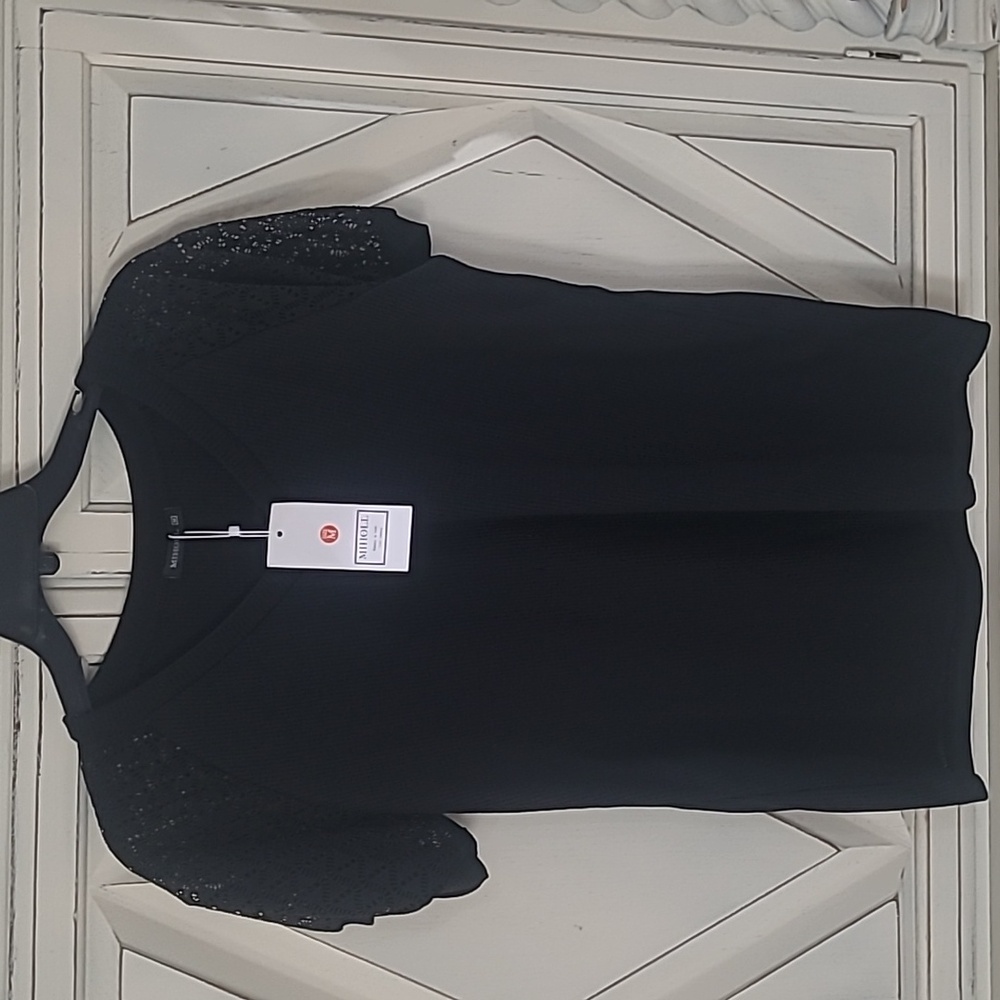 Black Detailed Top